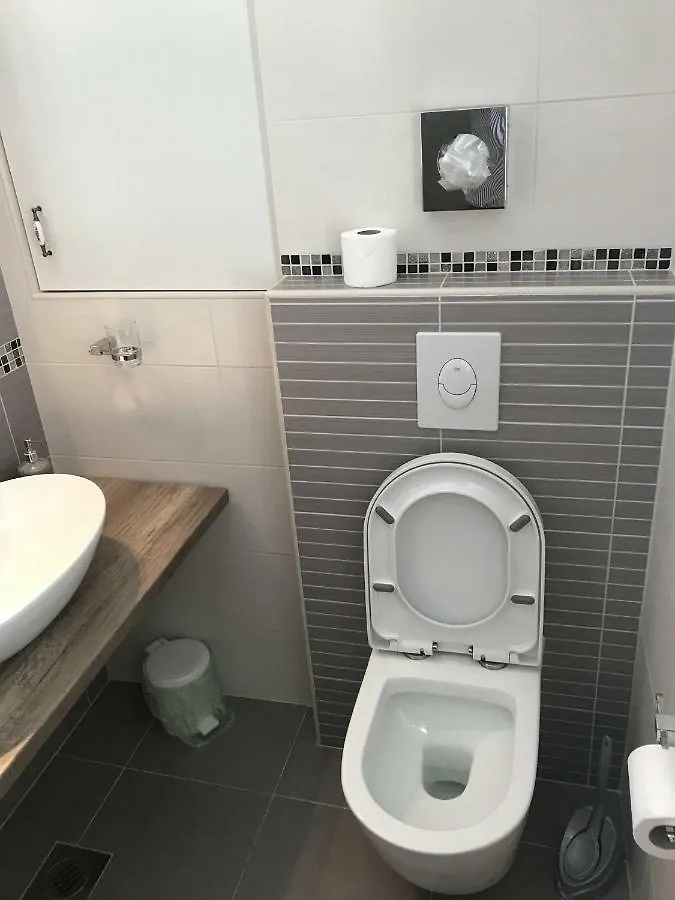 Pula Antic Rooms In Center (Adults Only)